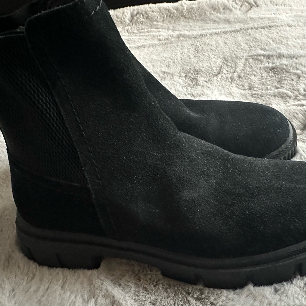 Blondo bandit waterproof suede bootie